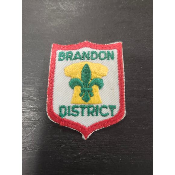 Brandon District Boy Scouts Patch BSA Embroidered Badge Fleur-de-lis Memorabilia - Picture 3 of 3